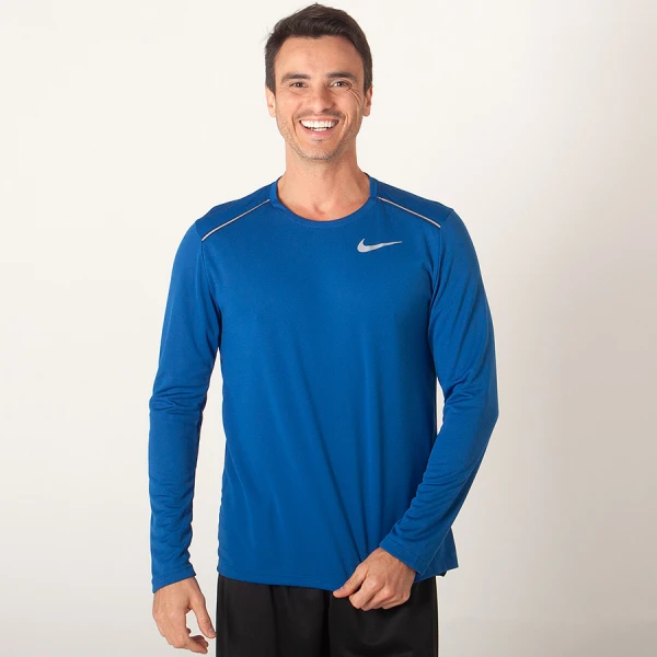 CAMISETA NIKE MILER MANGA LONGA MASCULINA - Azul CAMISETA NIKE MILER MANGA LONGA MASCULINA - Azul