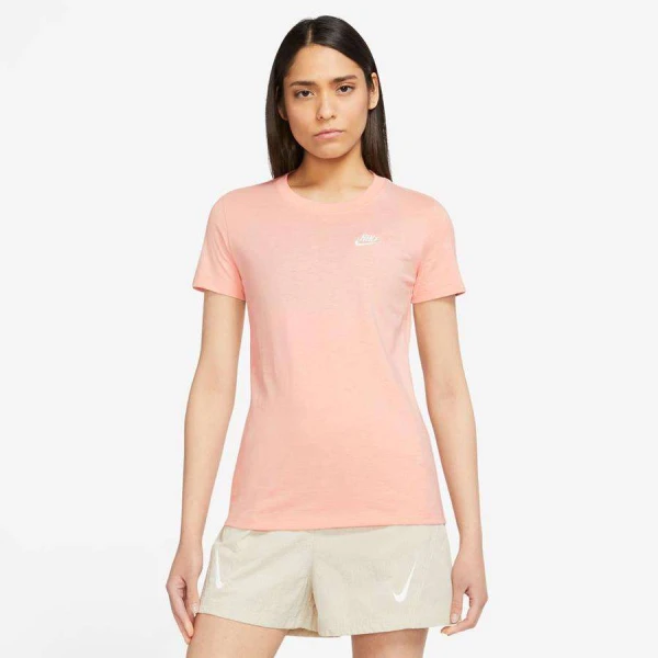 CAMISETA NIKE NSW CLUB TEE FEMININA - Salmao/branco