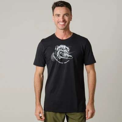 CAMISETA NIKE NSW REISSUE CORE 2 MASCULINA - Preto CAMISETA NIKE NSW REISSUE CORE 2 MASCULINA - Preto