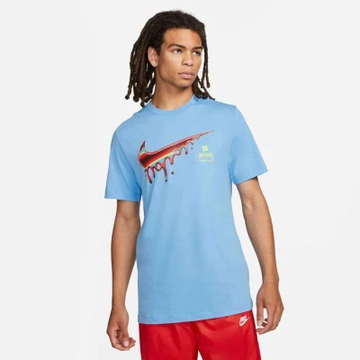 CAMISETA NIKE NSW TEE HEATWAVE HBR MASCULINA - Azul CAMISETA NIKE NSW TEE HEATWAVE HBR MASCULINA - Azul
