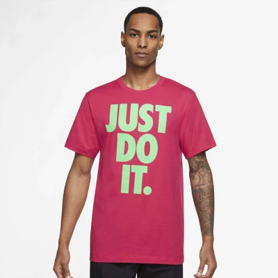 CAMISETA NIKE NSW TEE ICON JDI HBR MASCULINA - Vermelho CAMISETA NIKE NSW TEE ICON JDI HBR MASCULINA - Vermelho
