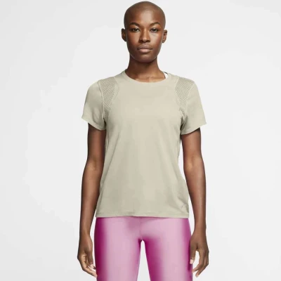 CAMISETA NIKE RUN FEMININA - Bege CAMISETA NIKE RUN FEMININA - Bege