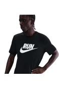 CAMISETA NIKE RUN SWOOSH MASCULINA - Preto CAMISETA NIKE RUN SWOOSH MASCULINA - Preto