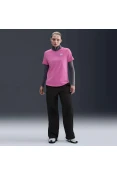 CAMISETA NIKE SPORTSWEAR CLUB ESSENTIALS FEMININA - Rosa/branco
