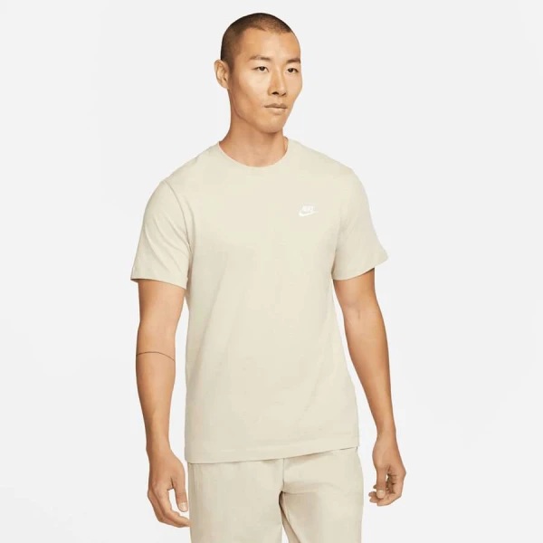 CAMISETA NIKE SPORTSWEAR CLUB MASCULINA - Bege