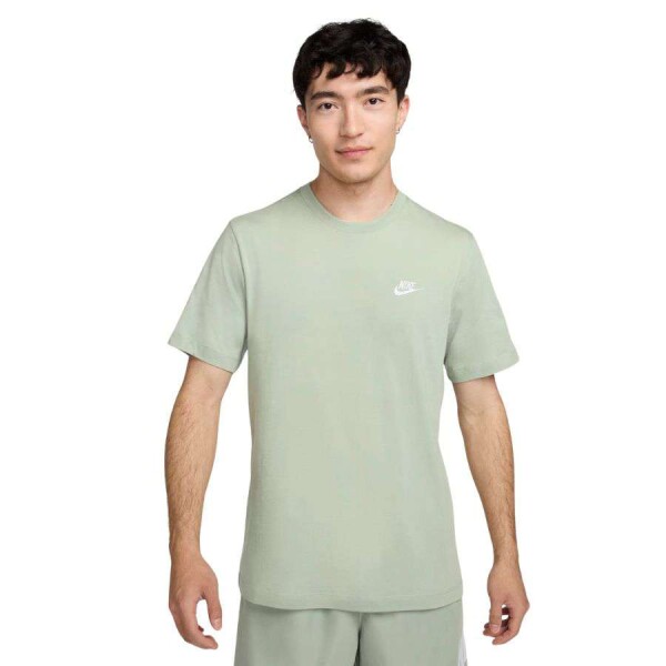 CAMISETA NIKE SPORTSWEAR CLUB MASCULINA - Verde menta