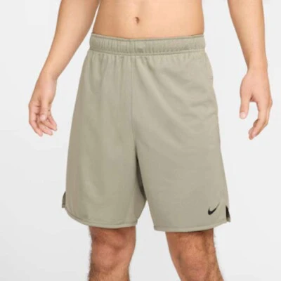 CAMISETA NIKE SPORTSWEAR CONNECT MASCULINA - Verde musgo