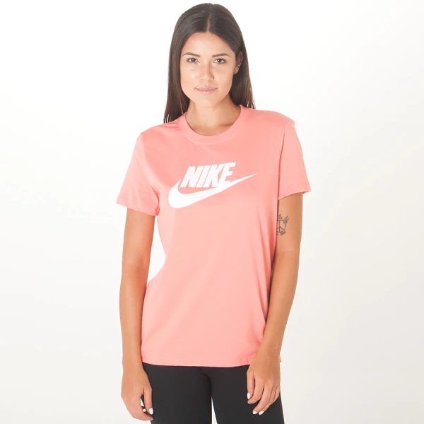 CAMISETA NIKE SPORTSWEAR ESSENTIAL ICON FUTURA FEMININA - Rosa CAMISETA NIKE SPORTSWEAR ESSENTIAL ICON FUTURA FEMININA - Rosa