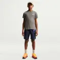 CAMISETA NIKE SPORTSWEAR FUTURA INFANTIL - Grafite