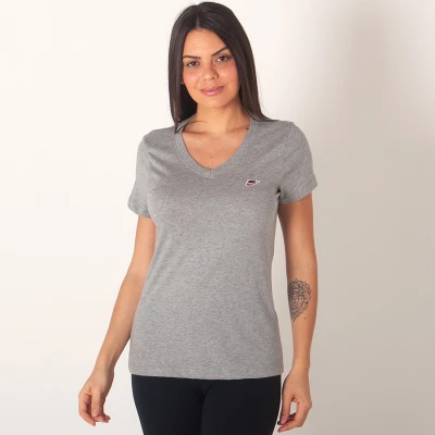 CAMISETA NIKE SPORTSWEAR GRAPHIC FEMININA - Cinza CAMISETA NIKE SPORTSWEAR GRAPHIC FEMININA - Cinza