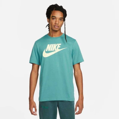 CAMISETA NIKE SPORTSWEAR ICON FUTURA MASCULINA - Verde/amarelo CAMISETA NIKE SPORTSWEAR ICON FUTURA MASCULINA - Verde/amarelo