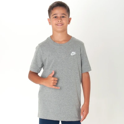 CAMISETA NIKE SPORTSWEAR INFANTIL - Cinza