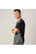 CAMISETA PUMA A.C.E SS MASCULINA - Grafite/preto CAMISETA PUMA A.C.E SS MASCULINA - Grafite/preto