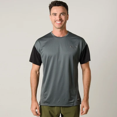 CAMISETA PUMA A.C.E SS MASCULINA - Grafite/preto CAMISETA PUMA A.C.E SS MASCULINA - Grafite/preto