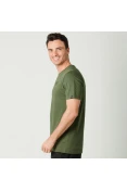 CAMISETA PUMA ESSENTIAL SS TEE MASCULINA - Verde CAMISETA PUMA ESSENTIAL SS TEE MASCULINA - Verde