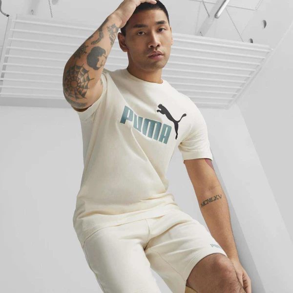 CAMISETA PUMA ESSENTIALS+ 2 COLOUR LOGO MASCULINA - Bege
