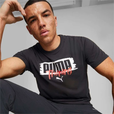 CAMISETA PUMA PERFORMANCE GRAPHIC SS MASCULINA - Preto CAMISETA PUMA PERFORMANCE GRAPHIC SS MASCULINA - Preto