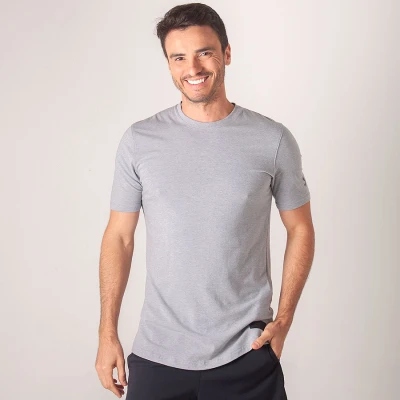 CAMISETA UNDER ARMOUR BASELINE LONG LINE MASCULINA - Cinza