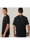 CAMISETA UNDER ARMOUR LEFT CHEST SS MASCULINA - Preto CAMISETA UNDER ARMOUR LEFT CHEST SS MASCULINA - Preto