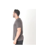 CAMISETA UNDER ARMOUR SS LOGO MASCULINA - Chumbo CAMISETA UNDER ARMOUR SS LOGO MASCULINA - Chumbo