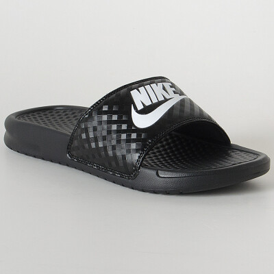 CHINELO NIKE BENASSI JDI FEMININO - Preto/branco