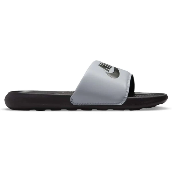 CHINELO NIKE VICTORI ONE MASCULINO - Cinza/preto