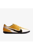 CHUTEIRA FUTSAL NIKE MERCURIAL VAPOR 13 CLUB MASCULINA - Laranja/branco