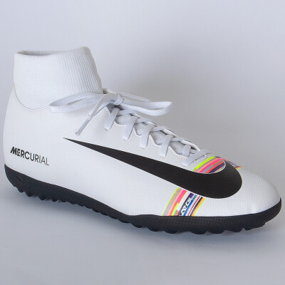 CHUTEIRA SOCIETY NIKE CR7 MERCURIALX SUPERFLY 6 CLUB TF - Branco/preto