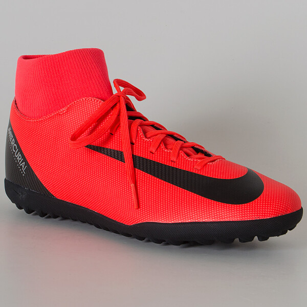 CHUTEIRA SOCIETY NIKE CR7 MERCURIALX SUPERFLY 6 CLUB TF - Vermelho/preto