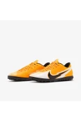 CHUTEIRA SOCIETY NIKE MERCURIAL VAPOR 13 CLUB TF MASCULINA - Laranja/branco CHUTEIRA SOCIETY NIKE MERCURIAL VAPOR 13 CLUB TF MASCULINA - Laranja/branco