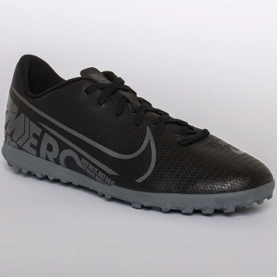 CHUTEIRA SOCIETY NIKE MERCURIAL VAPOR 13 CLUB TF MASCULINA - Preto/grafite