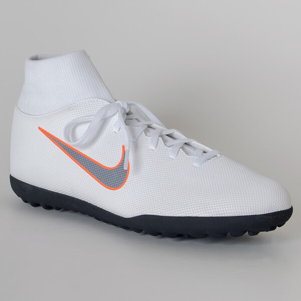 CHUTEIRA SOCIETY NIKE MERCURIALX SUPERFLY 6 CLUB TF - Branco/laranja