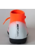 CHUTEIRA SOCIETY NIKE MERCURIALX SUPERFLY 6 CLUB TF - Laranja/branco