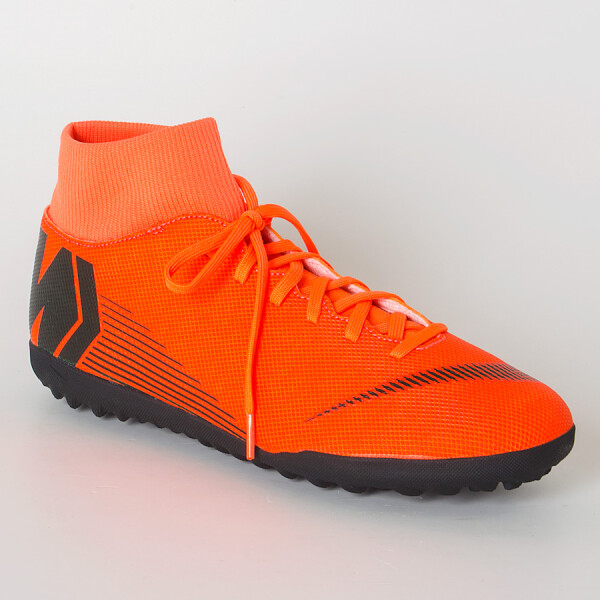CHUTEIRA SOCIETY NIKE MERCURIALX SUPERFLY 6 CLUB TF - Laranja/preto