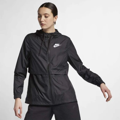 JAQUETA NIKE CORTA-VENTO SPORTSWEAR REPEL FEMININA - Preto