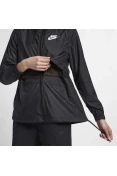 JAQUETA NIKE CORTA-VENTO SPORTSWEAR REPEL FEMININA - Preto