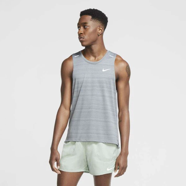 REGATA NIKE DRI-FIT MILER MASCULINA - Grafite