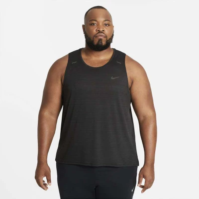 REGATA NIKE DRI-FIT MILER MASCULINA - Preto REGATA NIKE DRI-FIT MILER MASCULINA - Preto