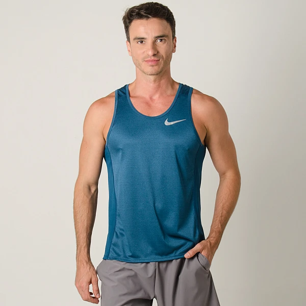 REGATA NIKE DRY MILER RUNNING MASCULINA - Azul/prata REGATA NIKE DRY MILER RUNNING MASCULINA - Azul/prata