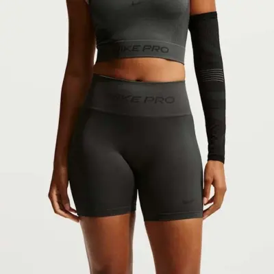 SHORTS NIKE PRO SEAMLESS FEMININO - Chumbo
