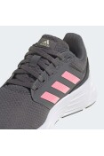 TÊNIS ADIDAS GALAXY 6 FEMININO - Chumbo/rosa