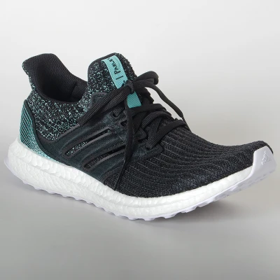 TÊNIS ADIDAS ULTRABOOST PARLEY FEMININO - Preto/branco TÊNIS ADIDAS ULTRABOOST PARLEY FEMININO - Preto/branco