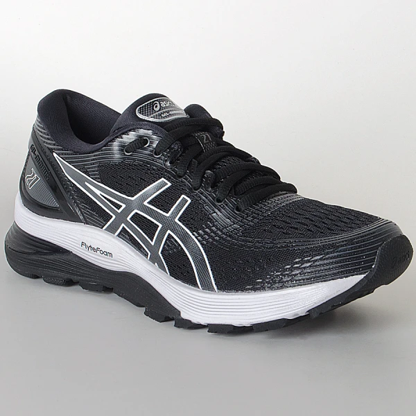 TÊNIS ASICS GEL NIMBUS 21 FEMININO - Preto/branco TÊNIS ASICS GEL NIMBUS 21 FEMININO - Preto/branco