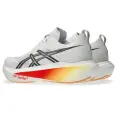 TÊNIS ASICS MEGABLAST UNISSEX - Branco/laranja
