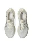 TÊNIS ASICS NOVABLAST 4 LE - Bege/cinza TÊNIS ASICS NOVABLAST 4 LE - Bege/cinza