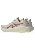 TÊNIS ASICS NOVABLAST 6 FEMININO - Bege/marrom