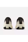 TENIS NEW BALANCE FRESH FOAM X 1080 V14 MASCULINO - Off white/preto