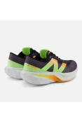 TÊNIS NEW BALANCE FUELCELL REBEL V4 FEM - Preto/verde
