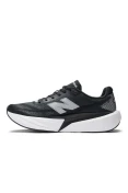 TÊNIS NEW BALANCE FUELCELL REBEL V5 MASCULINO - Preto/prata