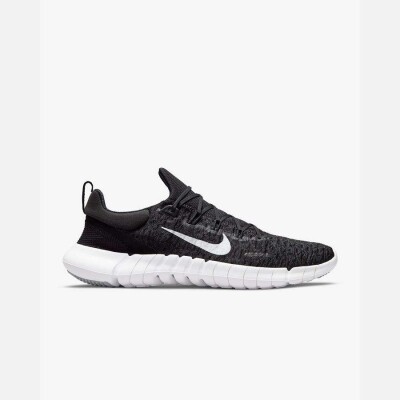TÊNIS NIKE DE CORRIDA FREE RUN 5.0 MASCULINO - Preto/branco